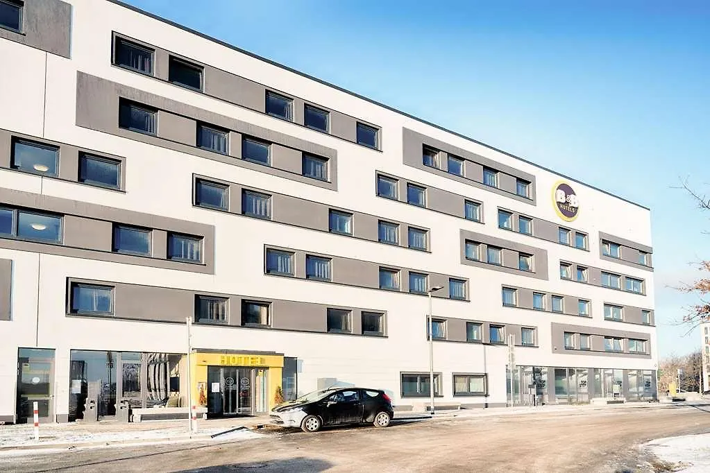 **  B&B Hotel Berlin-Airport Germania