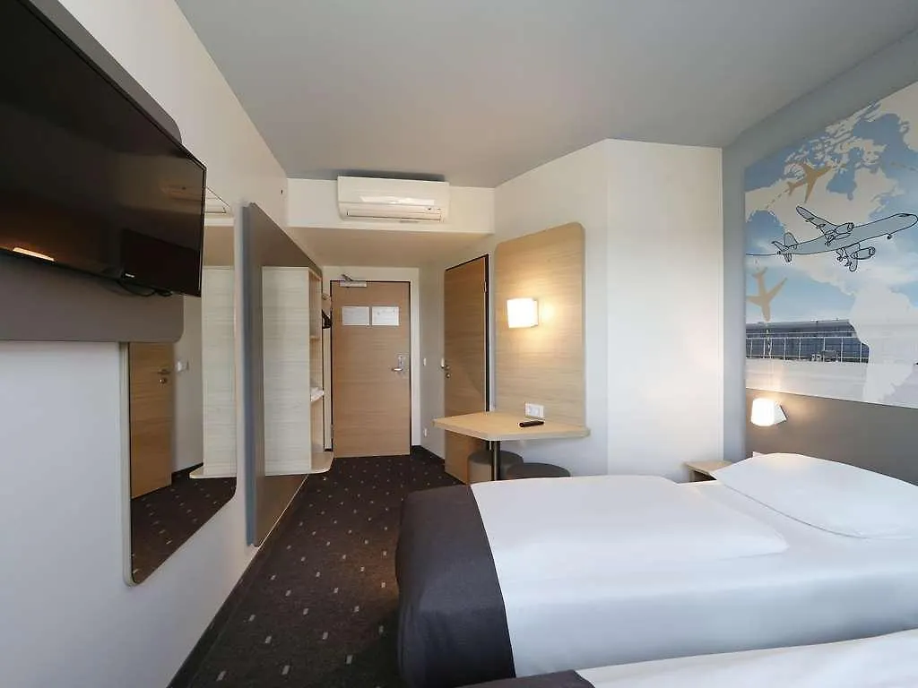 B&B Hotel Berlin-Airport Germania